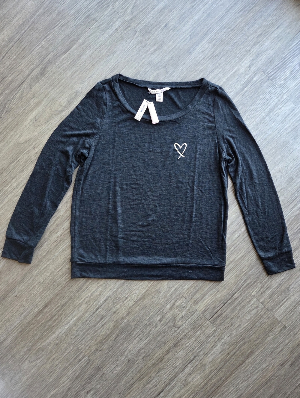Victoria's Secret Black Long Sleeve Sleep Top with Metallic Heart. Small